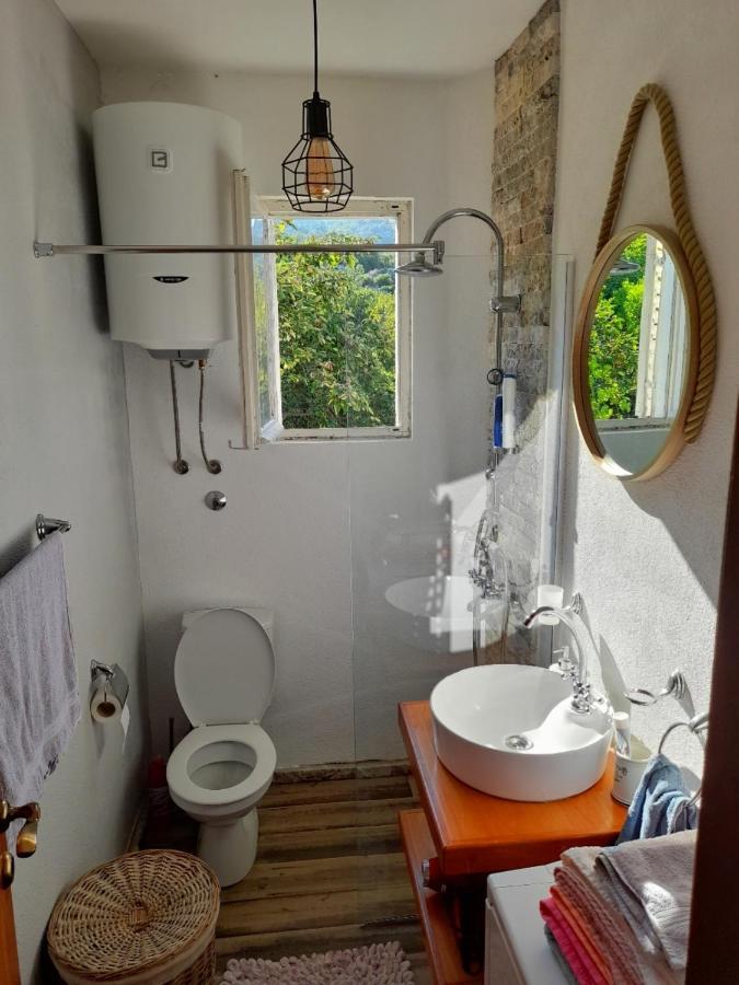 וירפזאר Banjo Rustic House Lake View מראה חיצוני תמונה